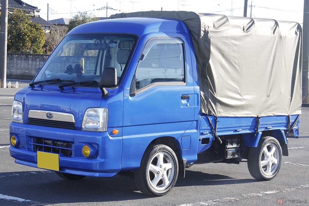 過走行と思っていただいても結構ですが、しっかりメンテナンスされてきた30万キロオーバーなので、エンジンコンディションは素晴らしく感じました。しかし、キャビンには板金修復歴があり、ドアの開閉は今ひとつシャキッとしません