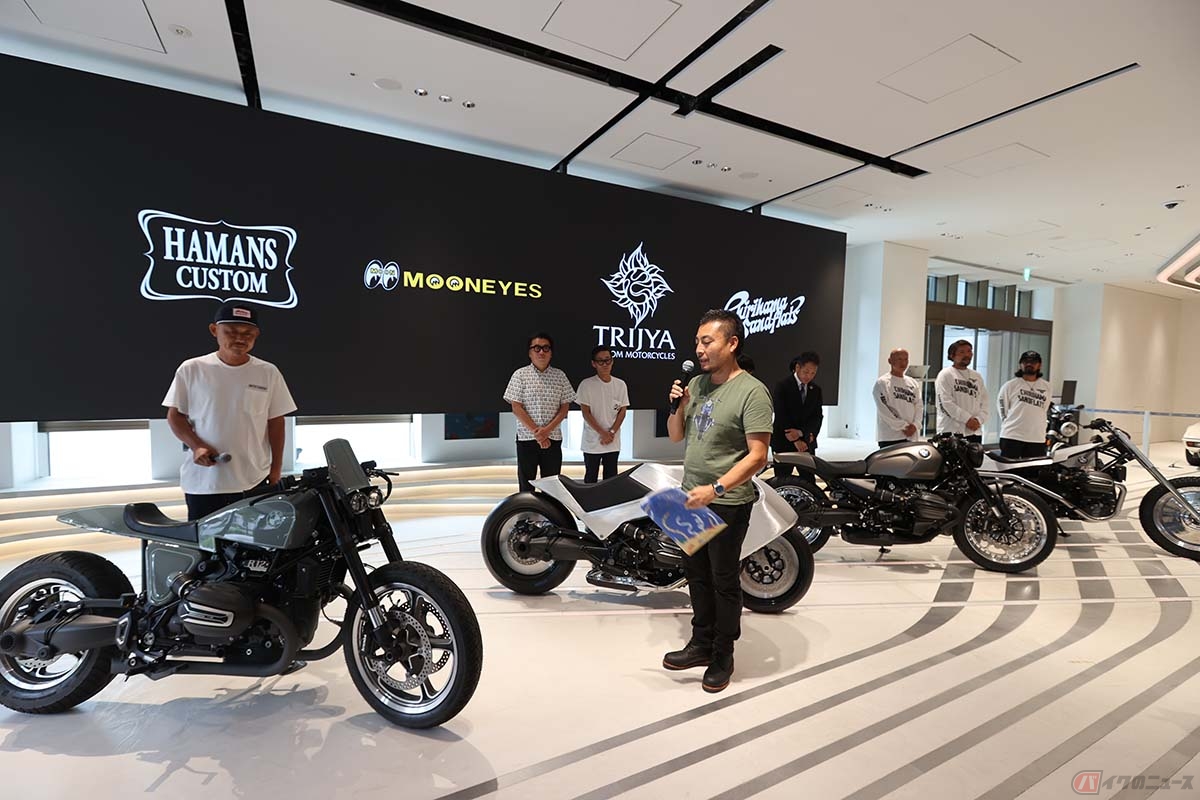 2024年8月23日(金)に麻布台ヒルズにあるFREUD by BMW(フロイデ・バイ・ビーエムダブリュー)にてオープンベールとなった「BMW R12カスタム・プロジェクト」。ビルダー渾身の力作が並びます