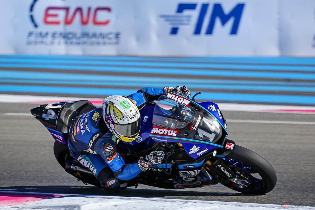 FIM世界耐久ロードレース選手権 最終戦 ボルドール24時間でポール・リカールサーキットを走るレーシングライダーの石塚健選手