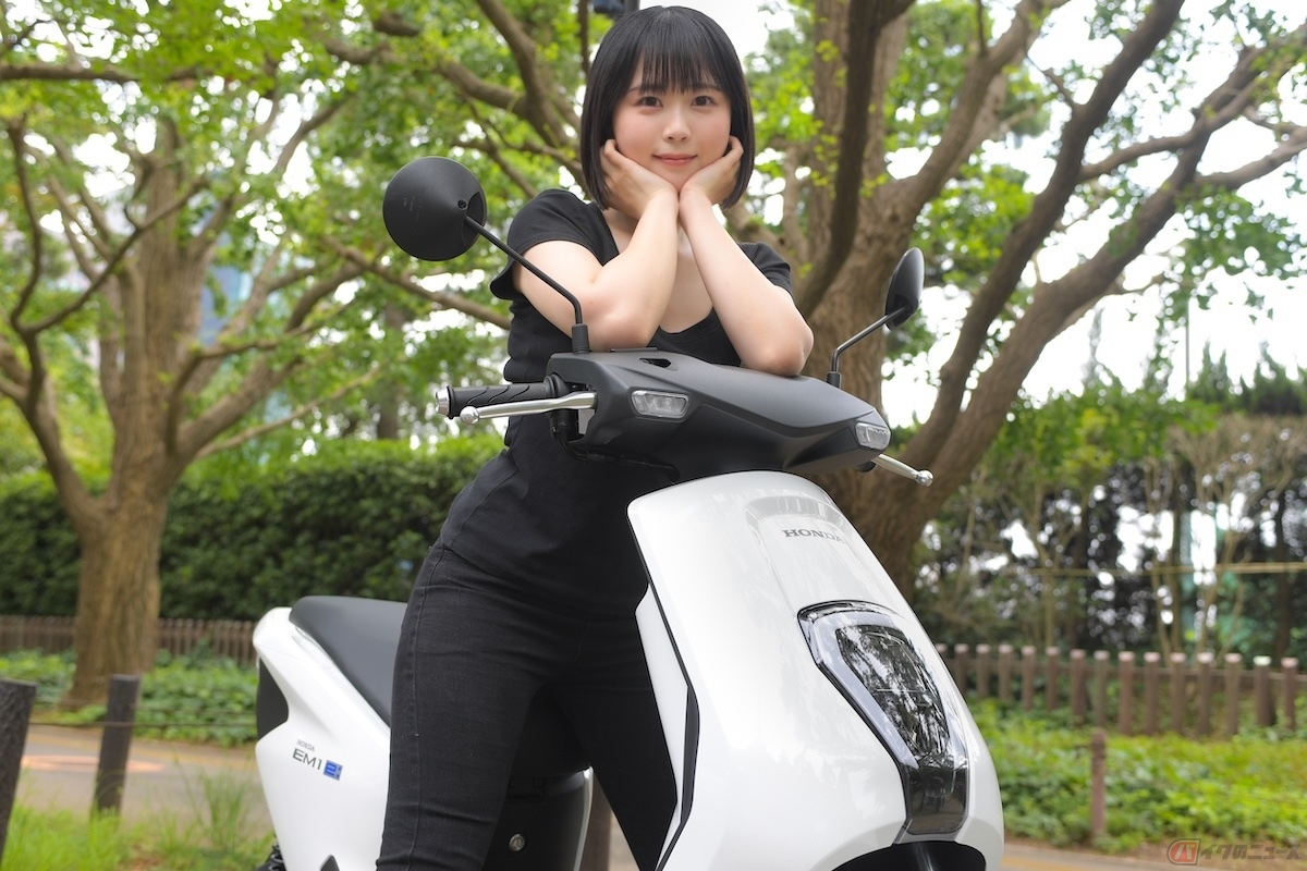 電動バイクはバッテリーとモーターで動くため、エンジンが搭載されていない