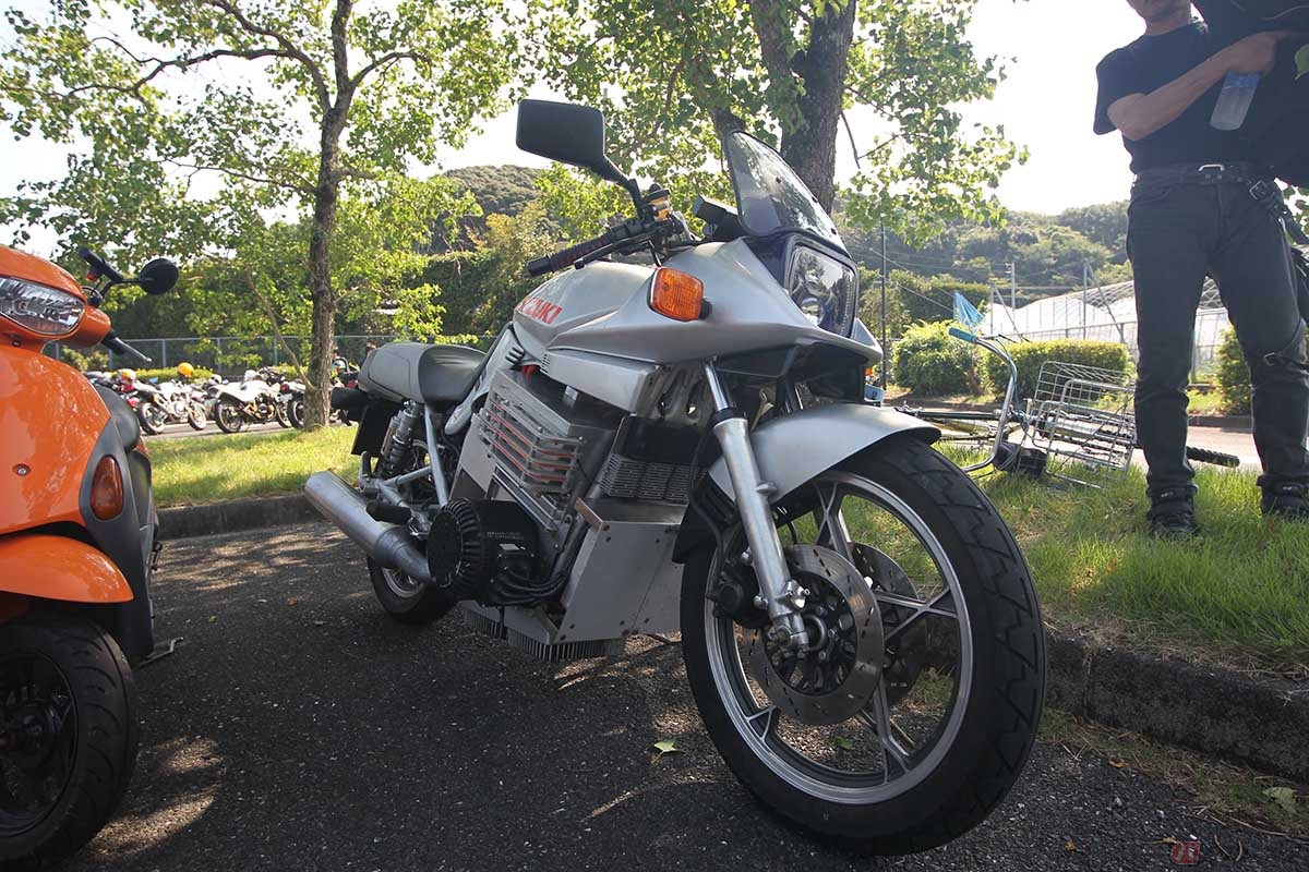 会場には電動化されたKATANAも来場