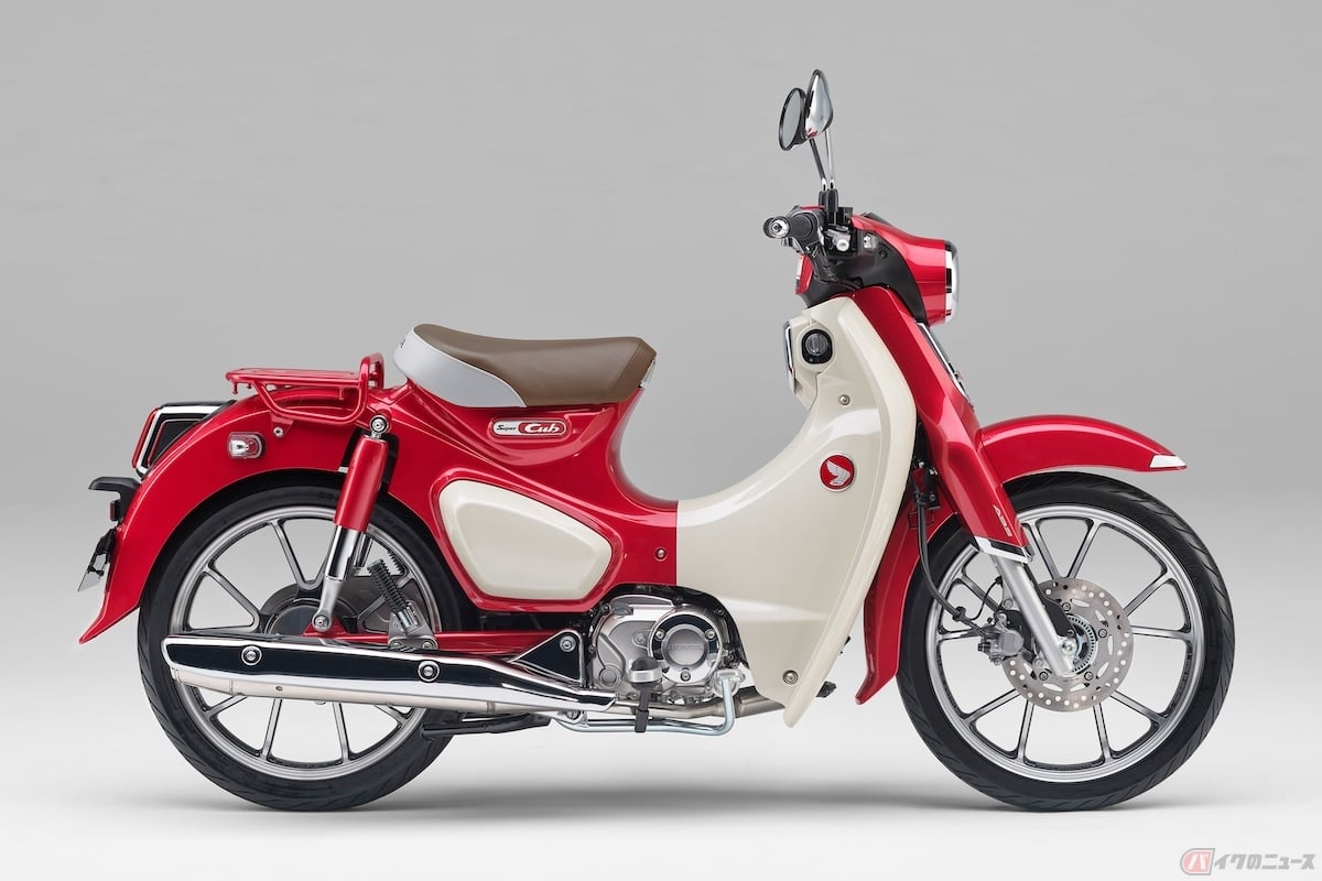 ホンダ「スーパーカブC125」にカラーが設定されたパールネビュラレッド