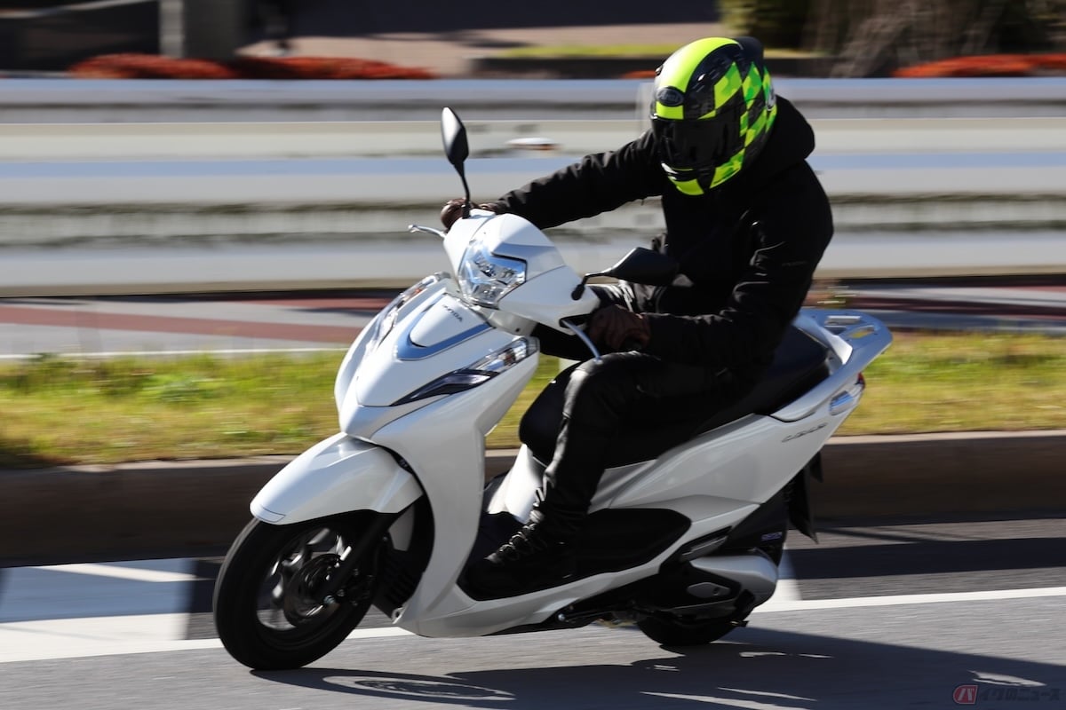 ホンダの原付二種スクーター「リード125」