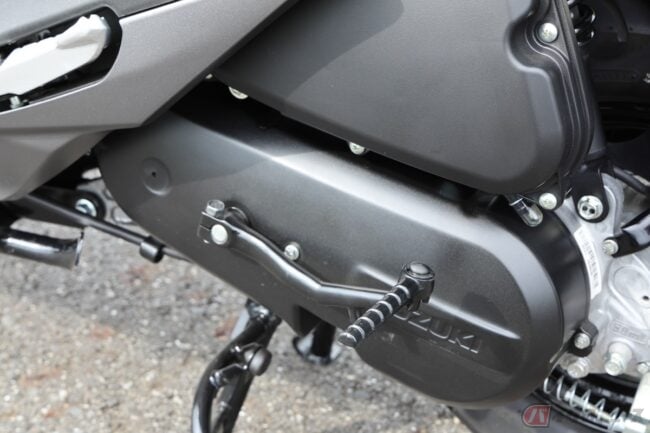 バッテリーが弱っていても安心！ キックスターターを装備した現行原付