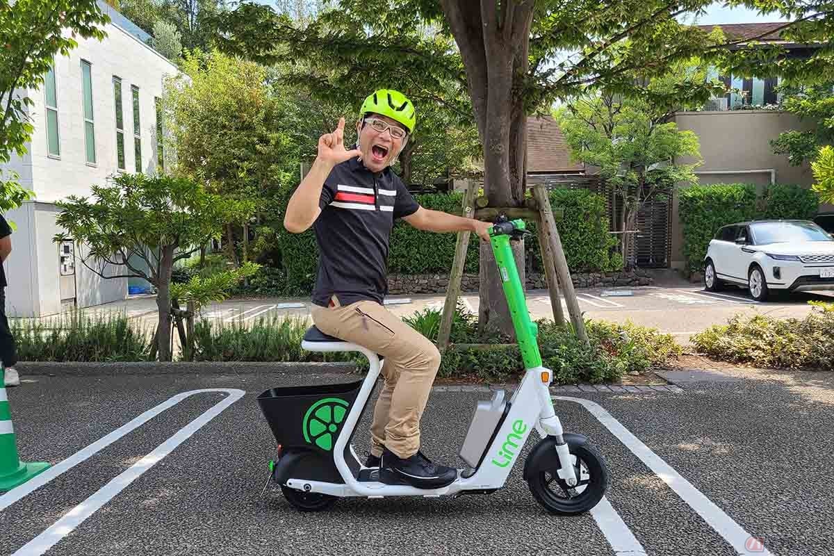 Limeの電動シートボードを試乗する、筆者の近藤スパ太郎