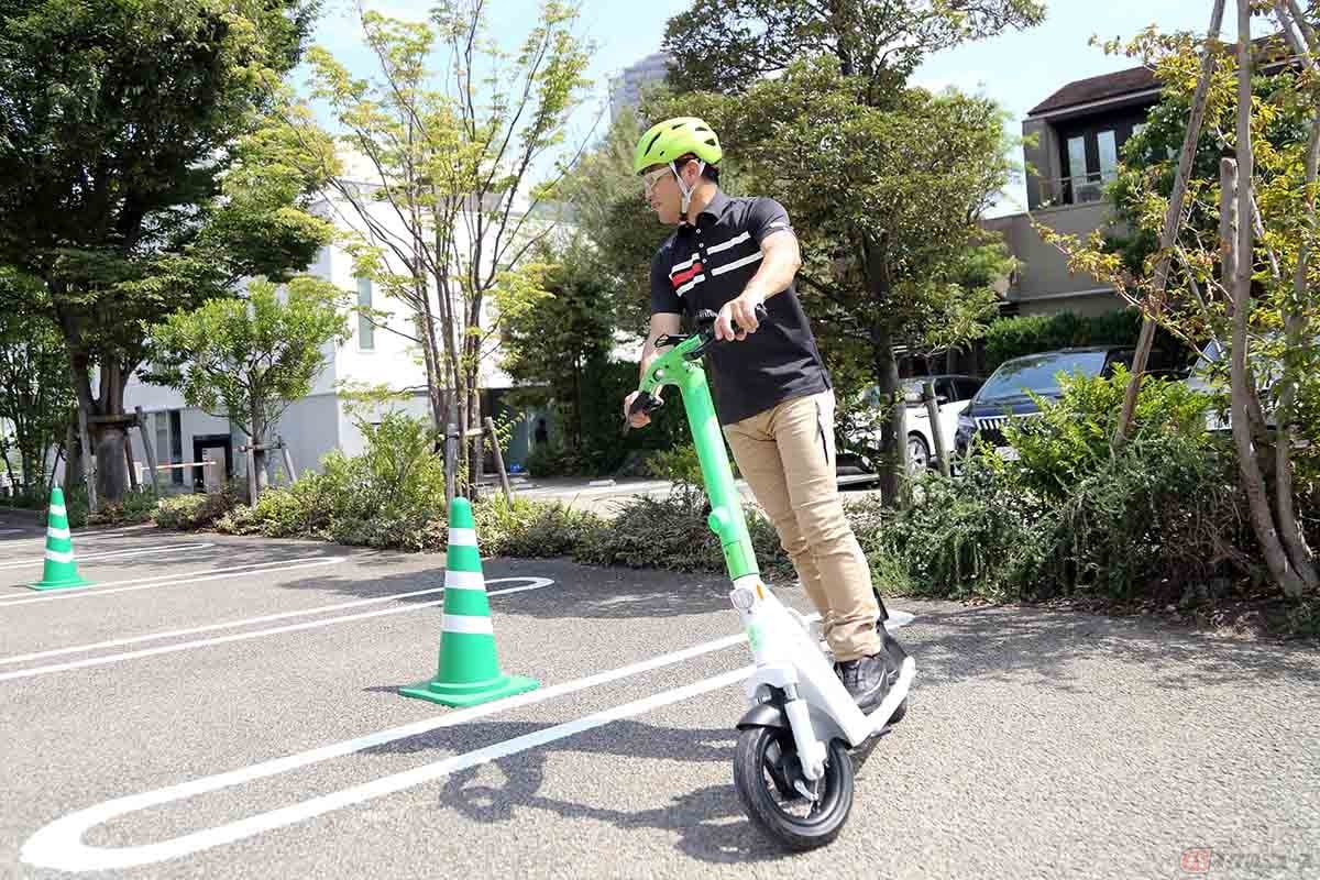 タイヤが大きく安定感があります。コーナーリング中も繊細なスロットル操作が可能で乗りやすい