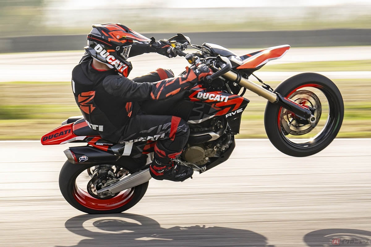 ドゥカティ「ハイパーモタード698モノRVE」