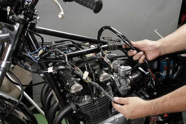 カワサキ「Z2」旧車の鬼門は、怖いのはやはり電気系 〜日本の至宝