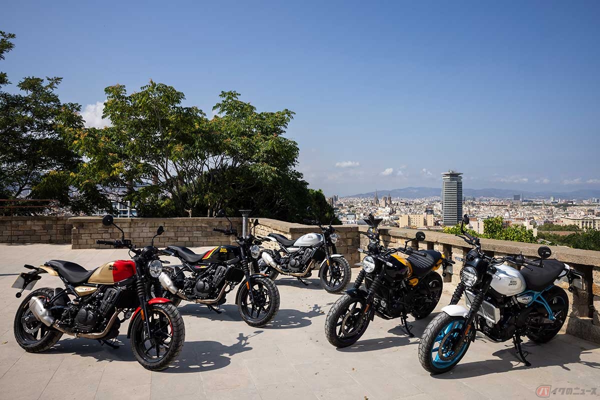 「ゲリラ450」は「アナログ」「ダッシュ」「フラッシュ」の3バリエーションを用意。「アナログ」は指針式メーターを採用し、カラーはスモークシルバーとプラヤブラック。「ダッシュ」はTFTメーターを採用し、カラーはゴールドディップとプラヤブラック。「フラッシュ」はTFTメーターを含めた多くの装備を採用し、カラーはイエローリボンとブラバブルーを展開。日本への導入は2025年を予定しています