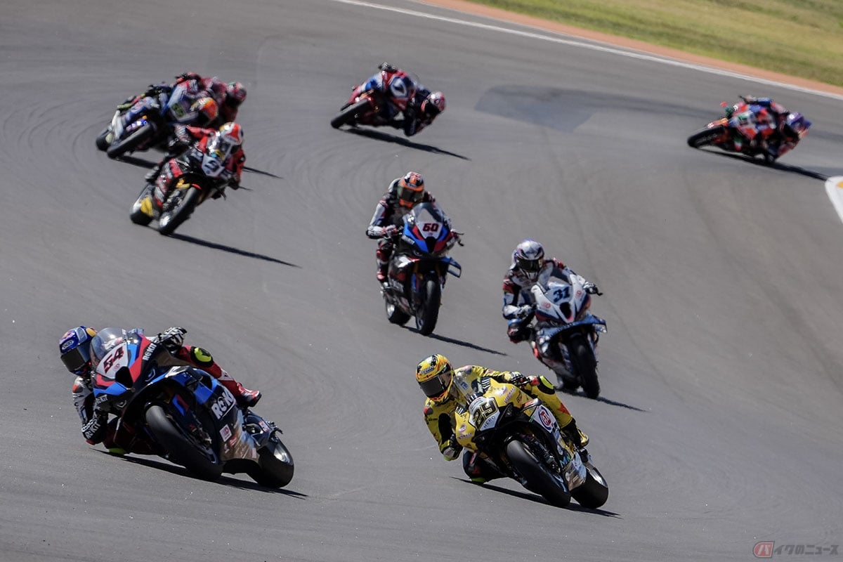 スーパーバイク世界選手権(SBK)の2024年シーズン第10戦アラゴン決勝レースの様子