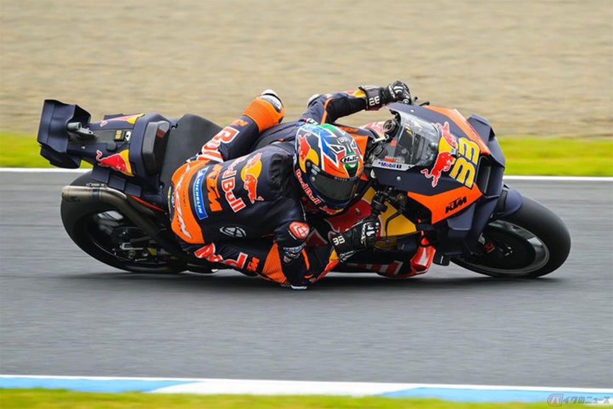 MotoGP日本グランプリMotoGPクラスでモビリティリゾートもてぎを走るブラッド・ビンダー選手