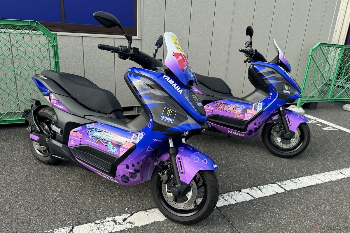 2024MotoGP日本グランプリのパドックにライダー移動用として用意されたヤマハの原付二種電動スクーター「E01」