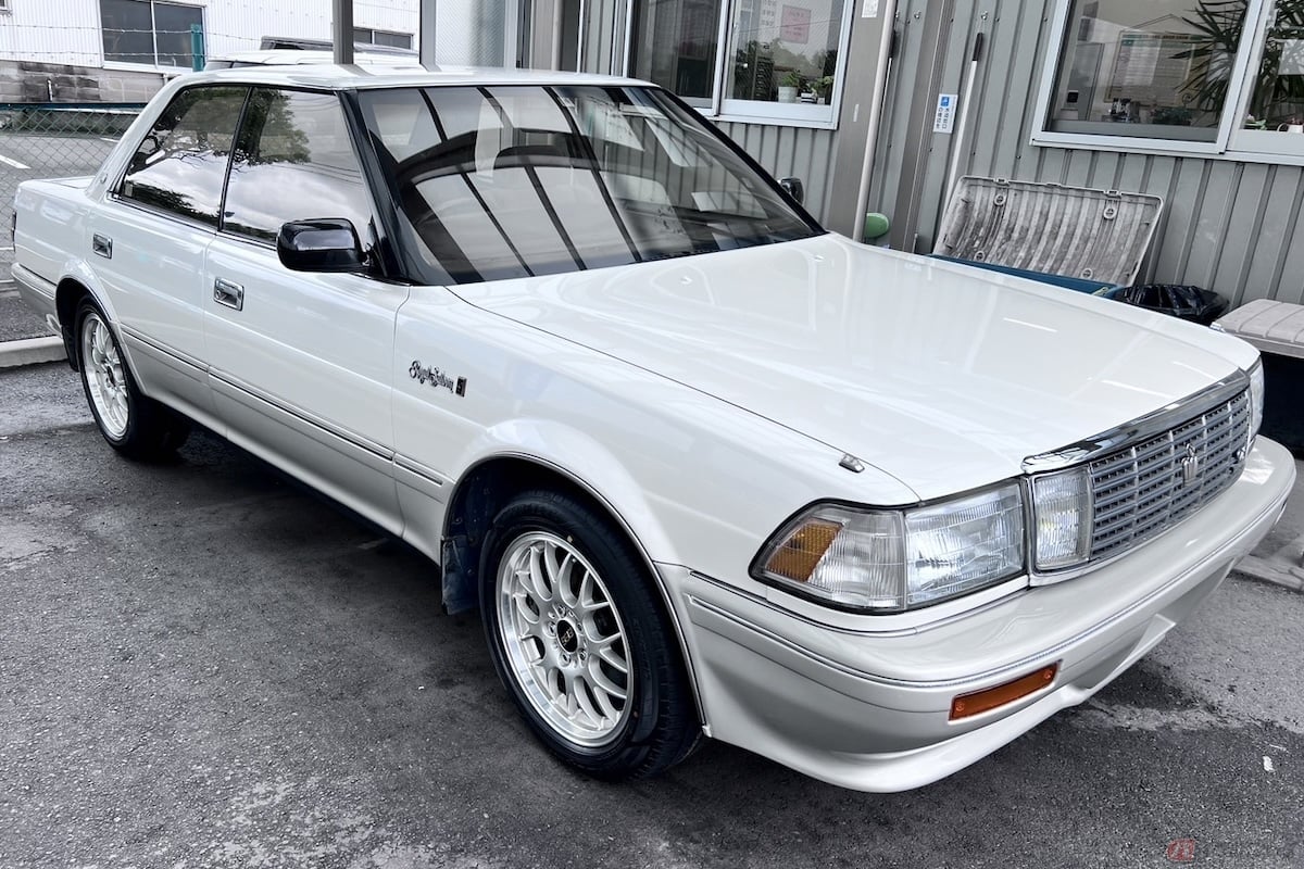 トヨタ「クラウン ロイヤルサルーンG」(写真提供:ミハラ自動車)