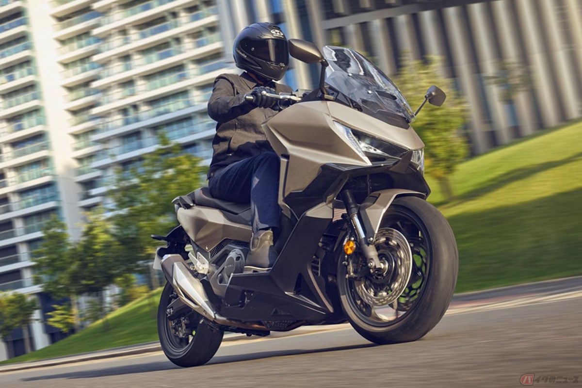 シリーズのフラッグシップが全面進化！ ホンダ「フォルツァ750」2025年