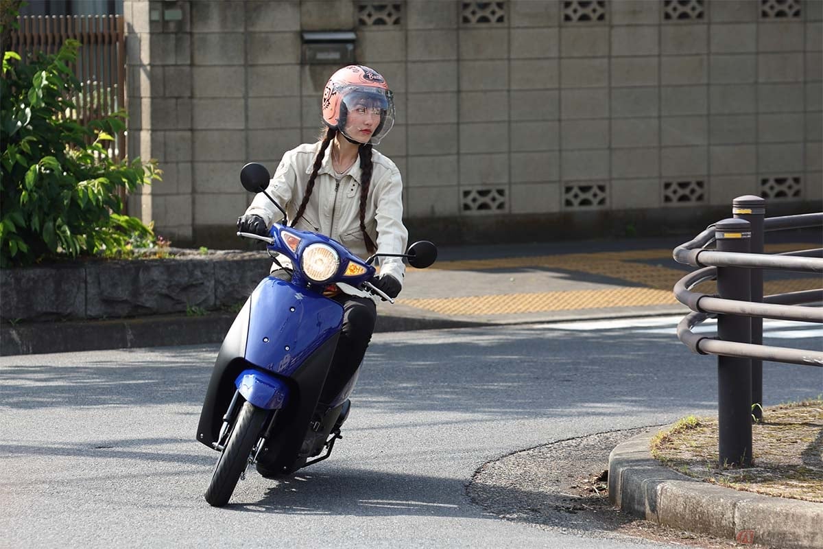 ファミリーバイク特約とは自動車保険に付帯させることができるバイク用の保険で、125cc以下が対象