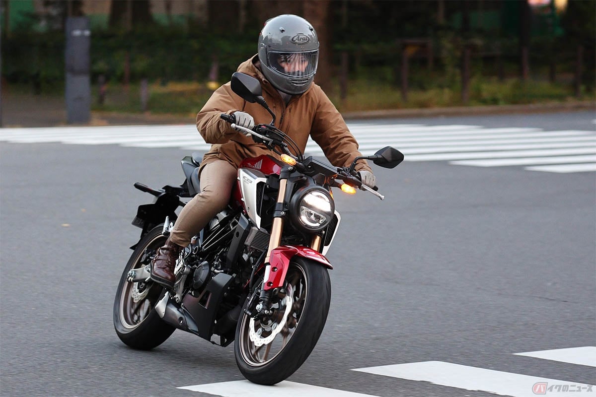 新基準原付は、総排気量125cc以下または最高出力4kW(5.4ps)以下の車両