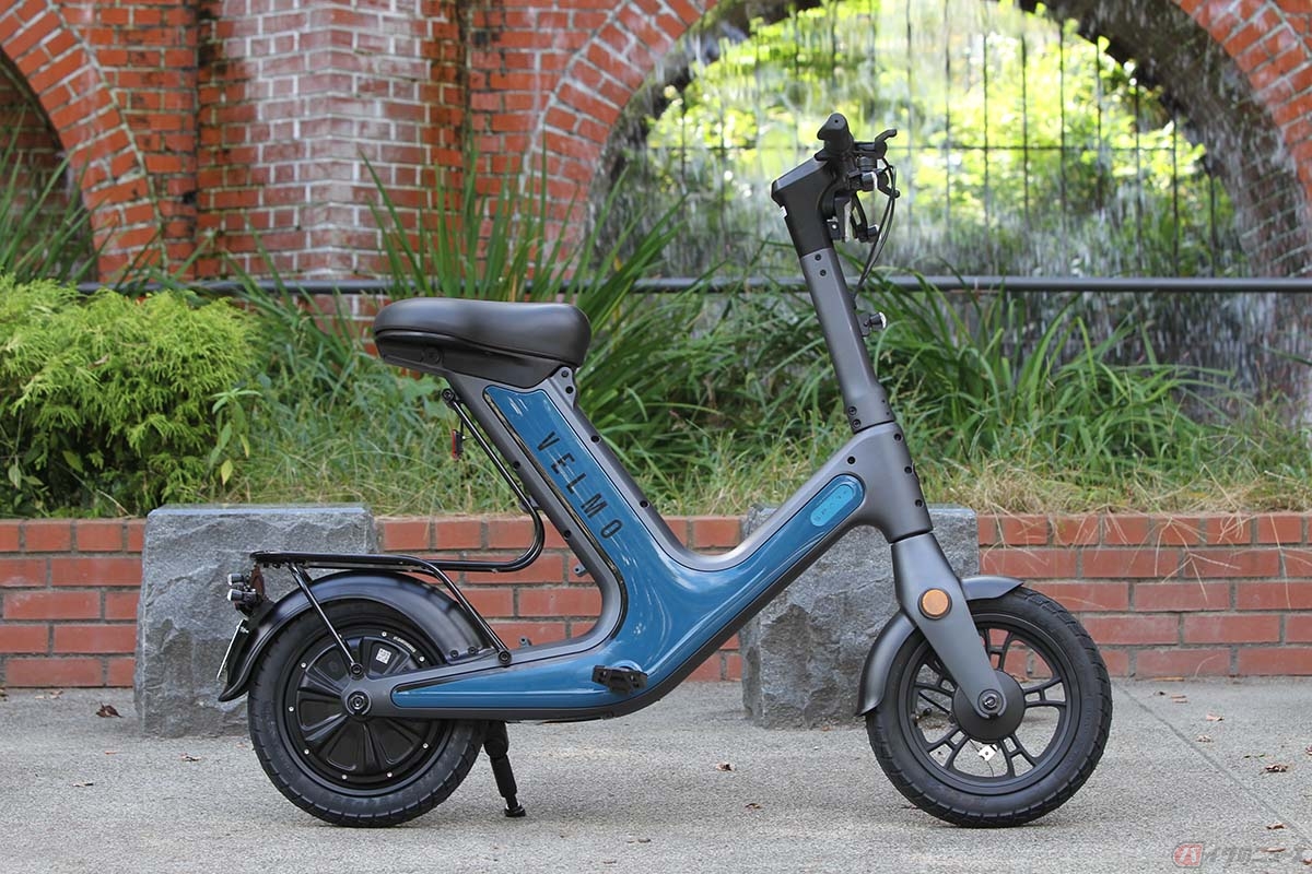 特定原付の場合は、「侵入禁止」でも「自転車を除く」の場所は、車道の左側の通行が可能