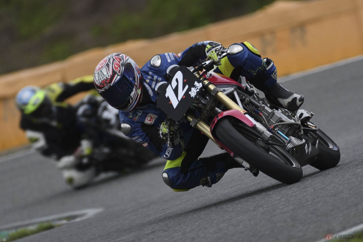 300cc以上の空冷単気筒エンジンを搭載した鉄フレームの車両が参加できるアイアンACS(空冷シングル)とアイアンWCS(水冷シングル)