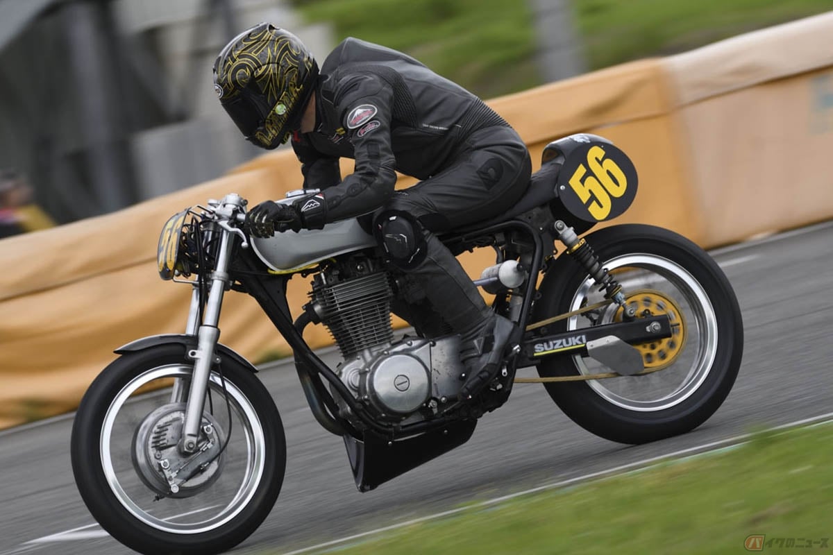 300cc以上の空冷単気筒エンジンを搭載した鉄フレームの車両が参加できるアイアンACS(空冷シングル)とアイアンWCS(水冷シングル)