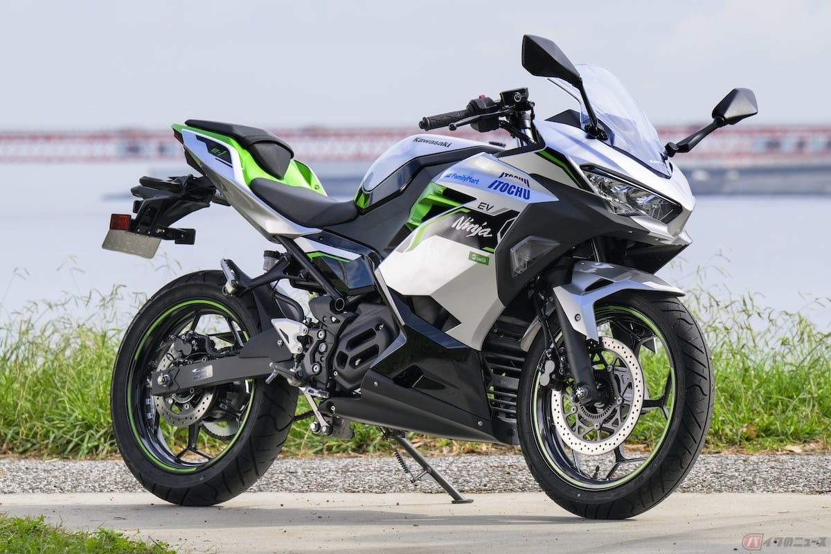 カワサキ初のスポーツタイプ電動バイク「Ninja e-1」