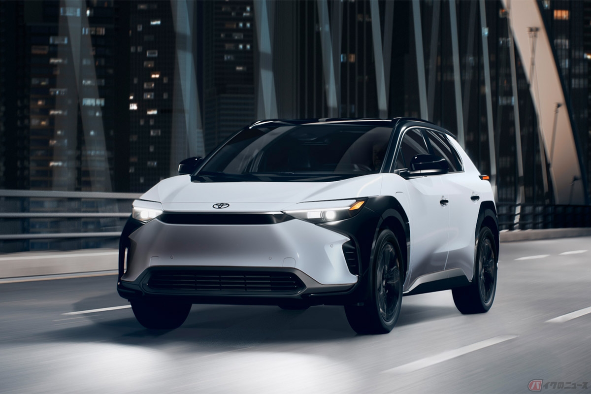 トヨタ2025年型「bZ4X」(リミテッド/AWD/ヒーロー)