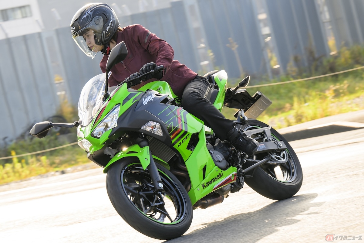 父も惚れ込むKAWASAKIの魅力！『Ninja 400 KRT EDITION』に