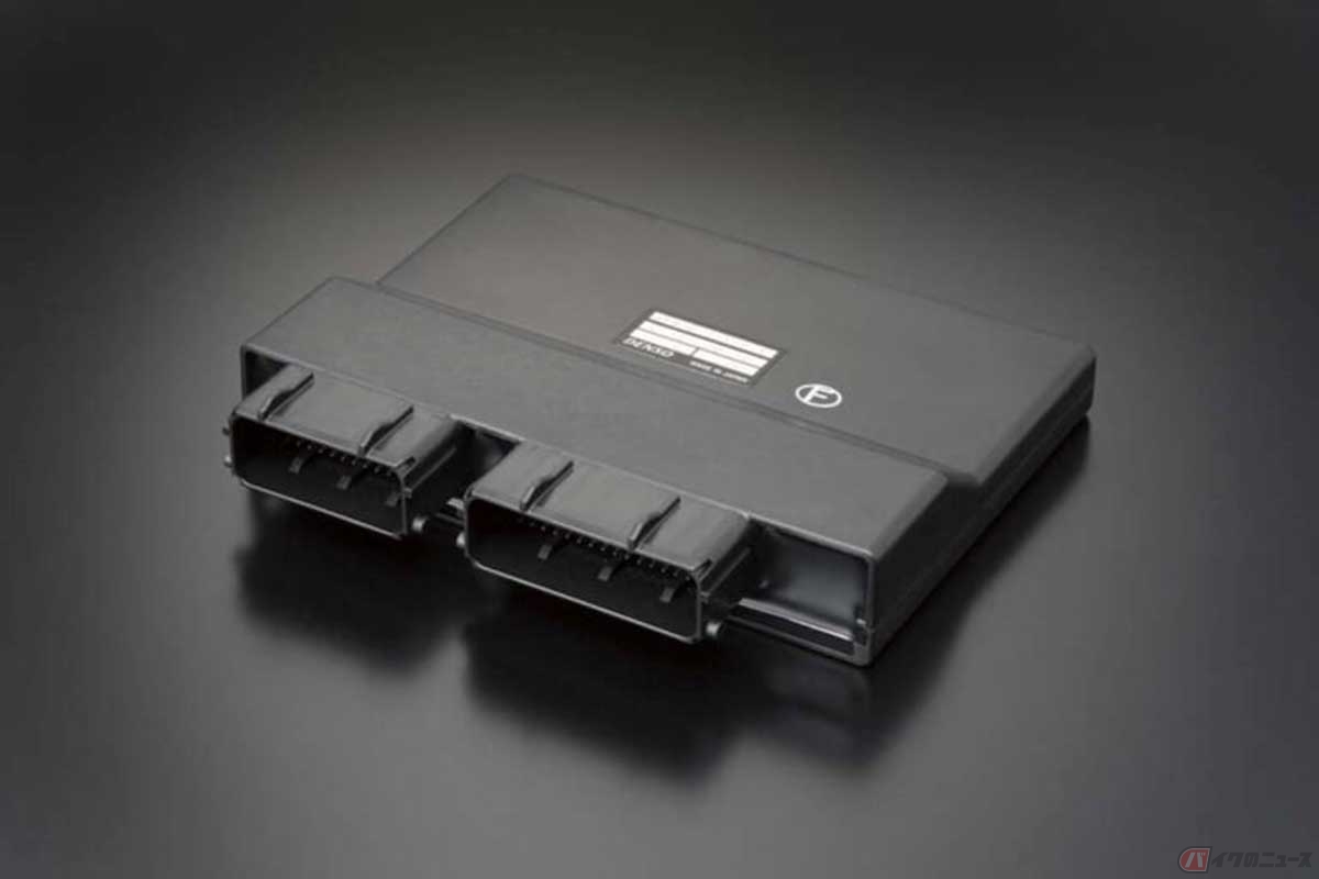 エンジンを制御する「ECU」。メーカーによって「ECM」など呼び名が異なる場合もある