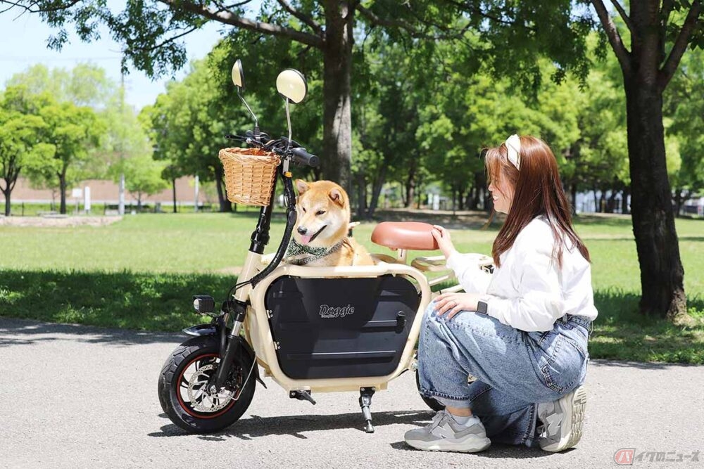 【Kem】日本製EVスクーター　一台サンドベージュ　サドル付き展示車 愛犬家が開発した愛犬家のための電動原付「Doggie（ドギー）」 新色2色