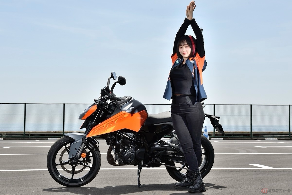 KTMの「250 DUKE」をご紹介、デューク!