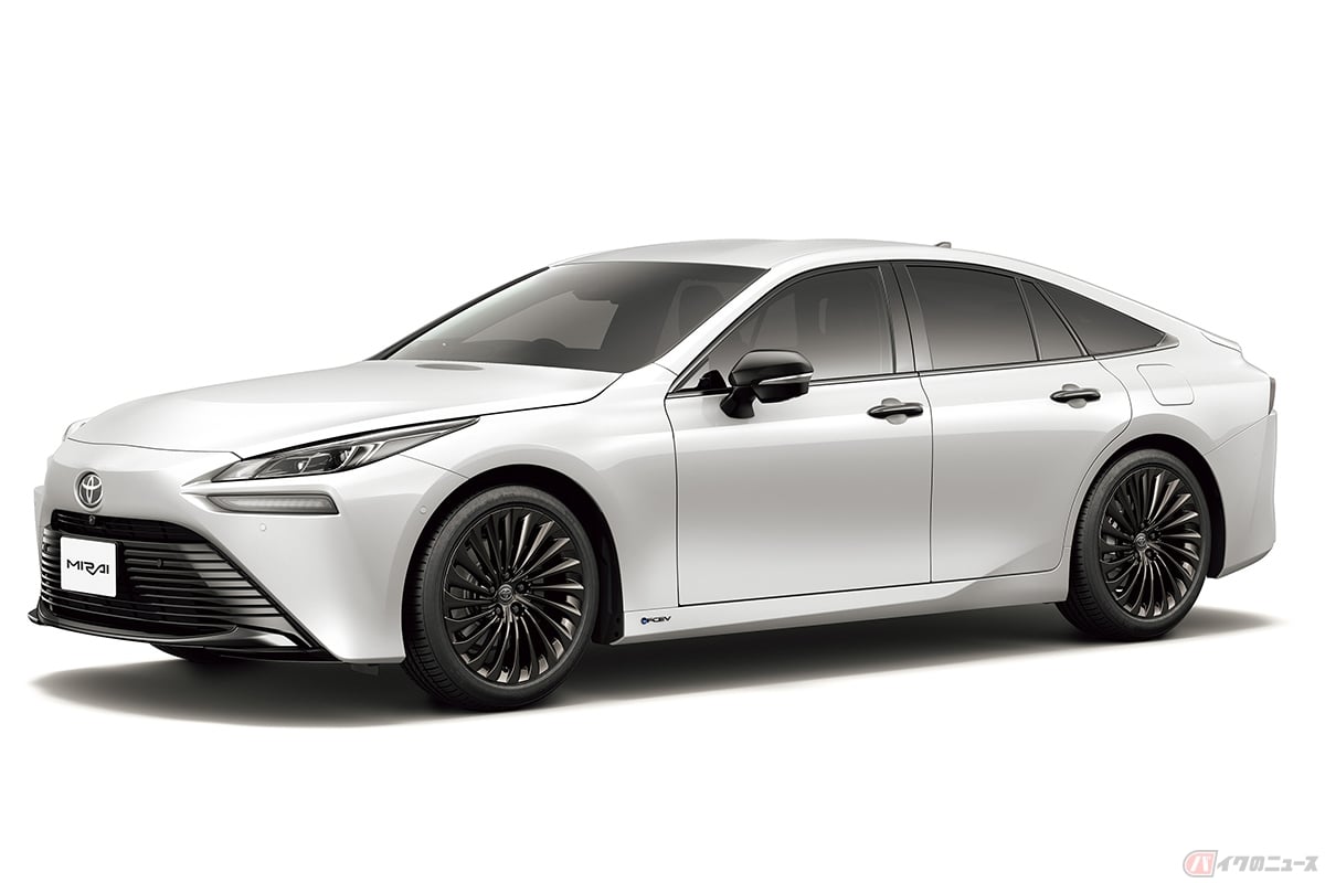 トヨタ新型「MIRAI」Z(BLACK PACKAGE装着車)