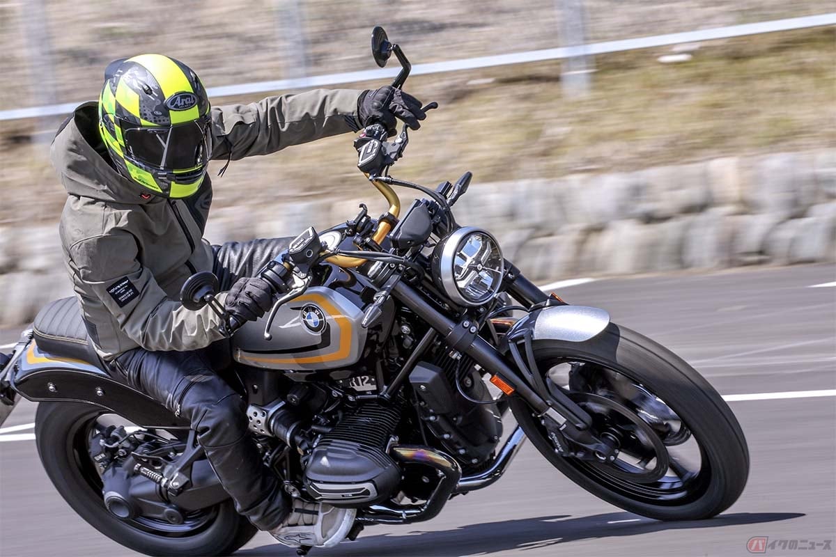 バイクのギア抜けとは、「ギアチェンジをした際に、シフトが入りきらないままニュートラルの状態でエンジンが回ってしまう現象」のこと