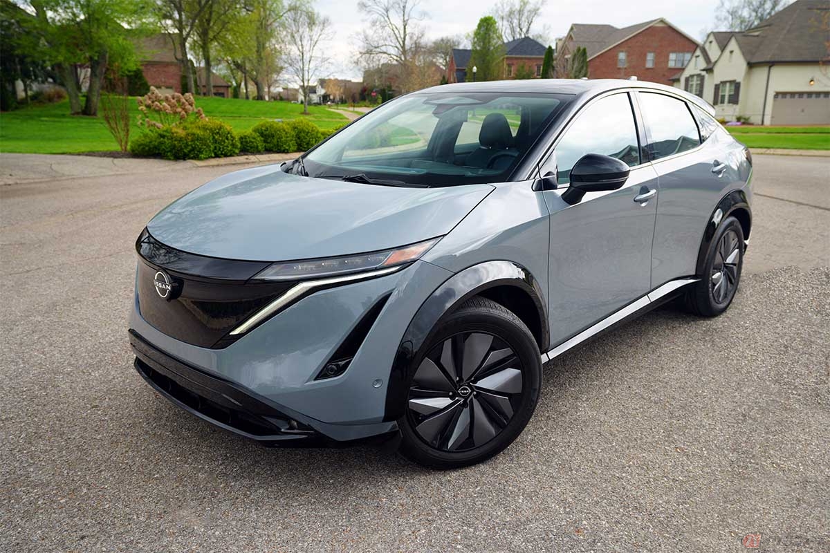 日産「アリア」 Platinum+ e-4ORCEの2025年モデル