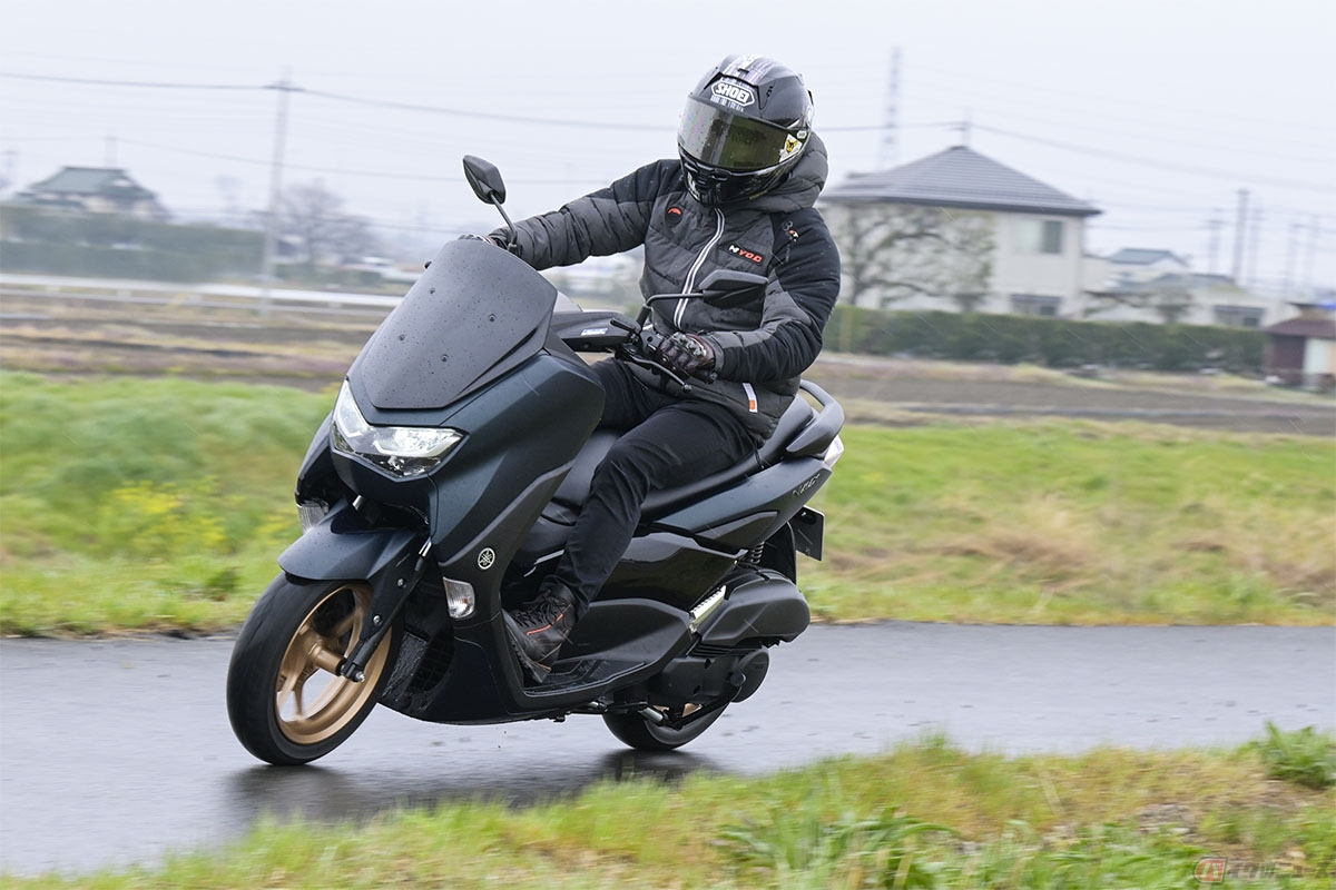 リアブレーキの位置はオートマ車とマニュアル車で異なっている