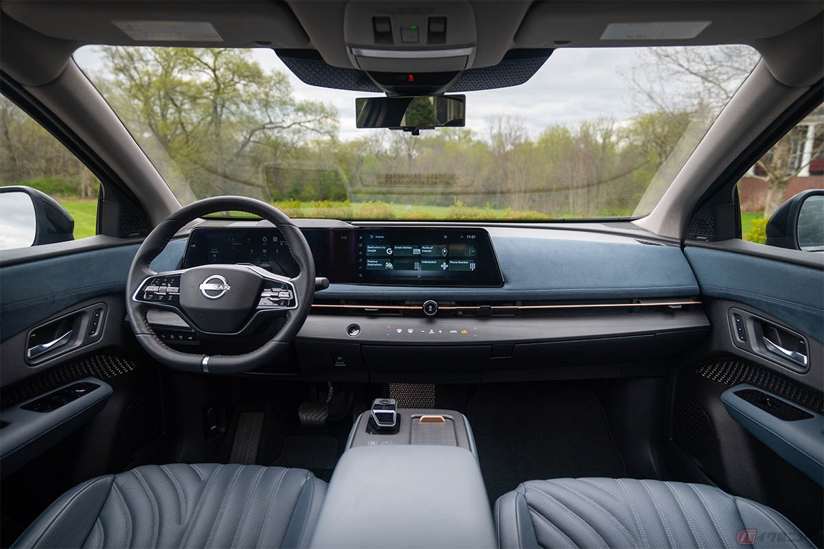 日産「アリア」 Platinum+ e-4ORCEの2025年モデルの内装