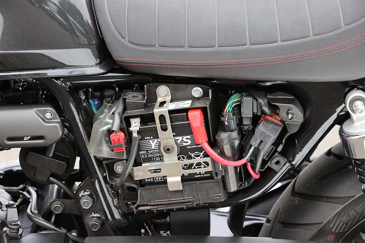 バイクのバッテリーは寒さに弱く、低温状態では電気の供給能力が落ちる傾向にある