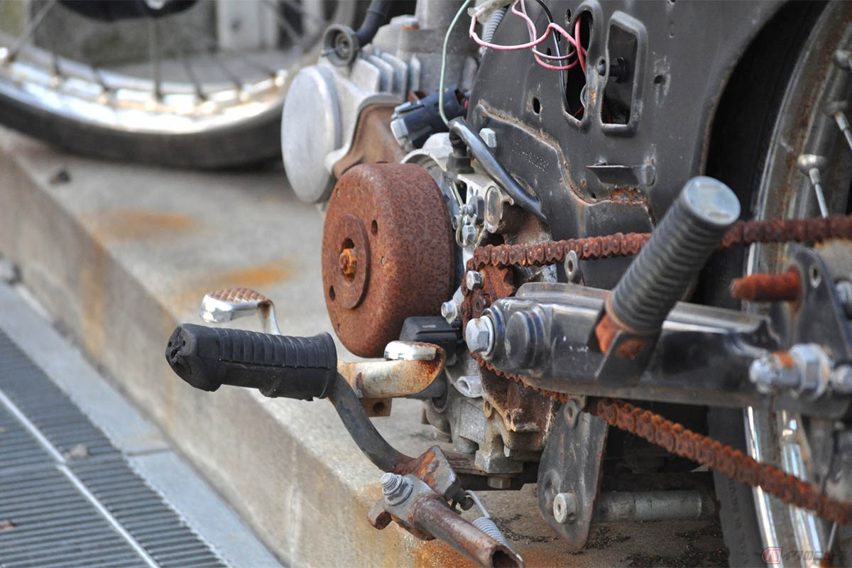 チェーンにサビが発生するとスムーズなホイールの回転が妨げられ、動力がうまく伝わらない原因となる