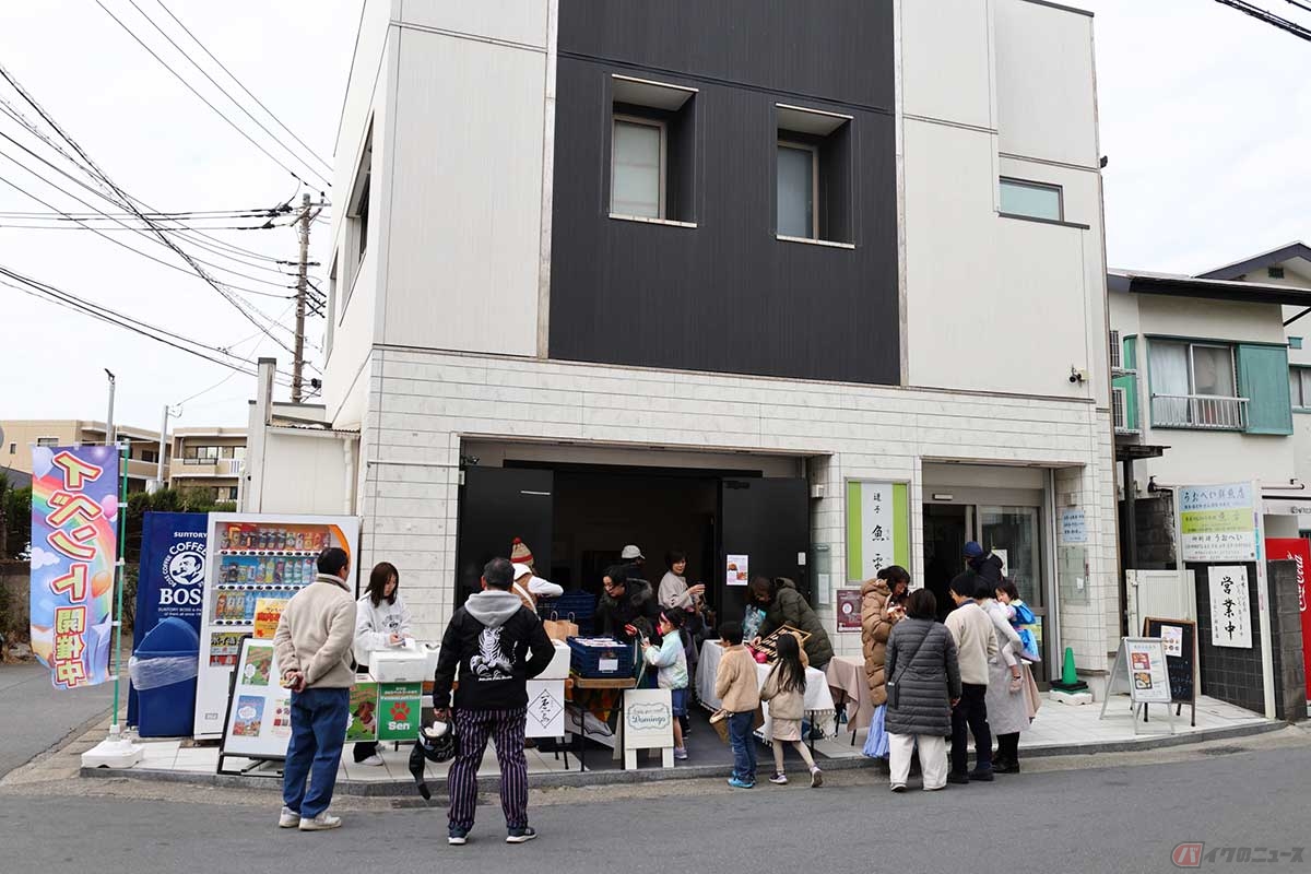 「お刺身弁当」でお馴染みの、神奈川県逗子市の「うおへい商店」で「UOHEIマルシェ」が開催された