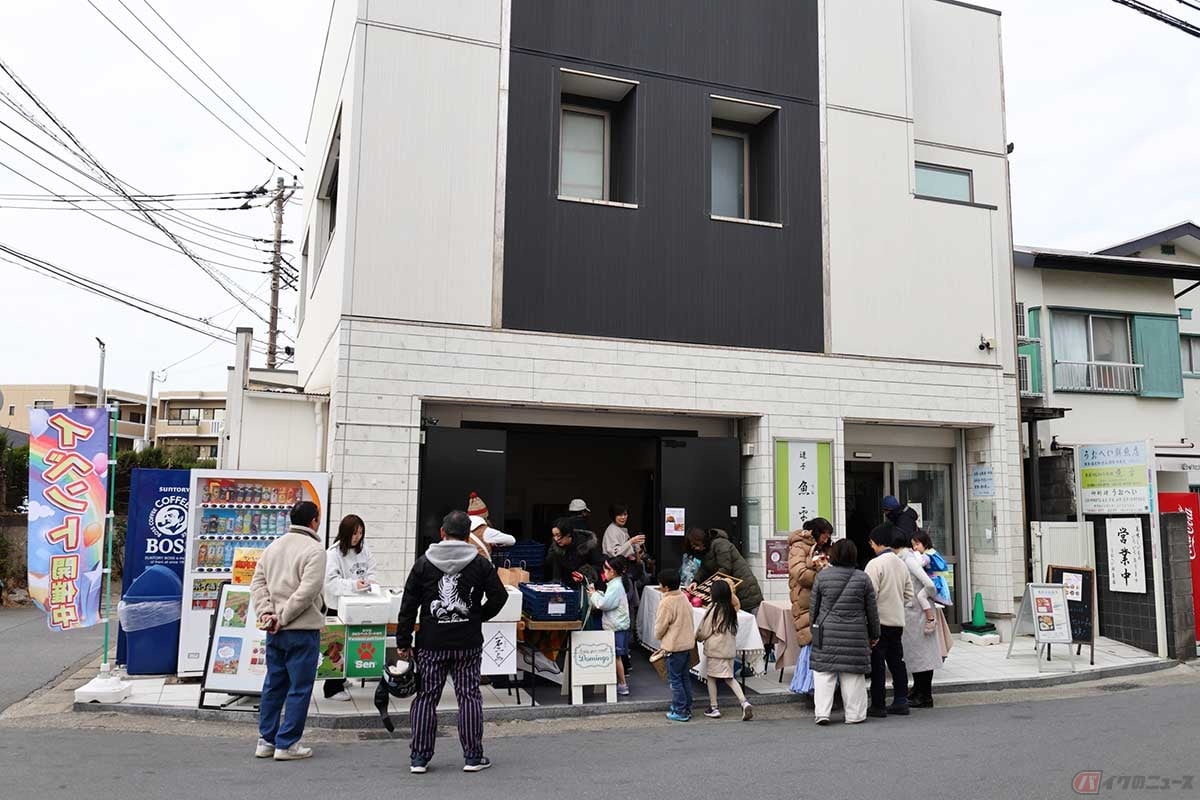 「お刺身弁当」でお馴染みの、神奈川県逗子市の「うおへい商店」で「UOHEIマルシェ」が開催された