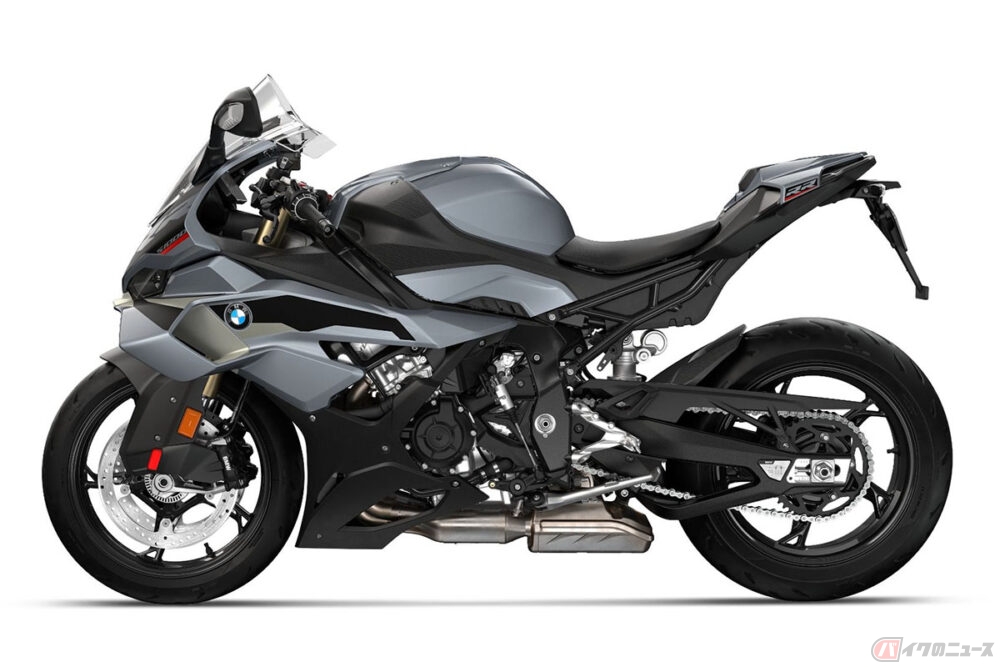 巨大な羽で性能アップ!! BMW Motorrad「S1000RR」2025年モデルの受注