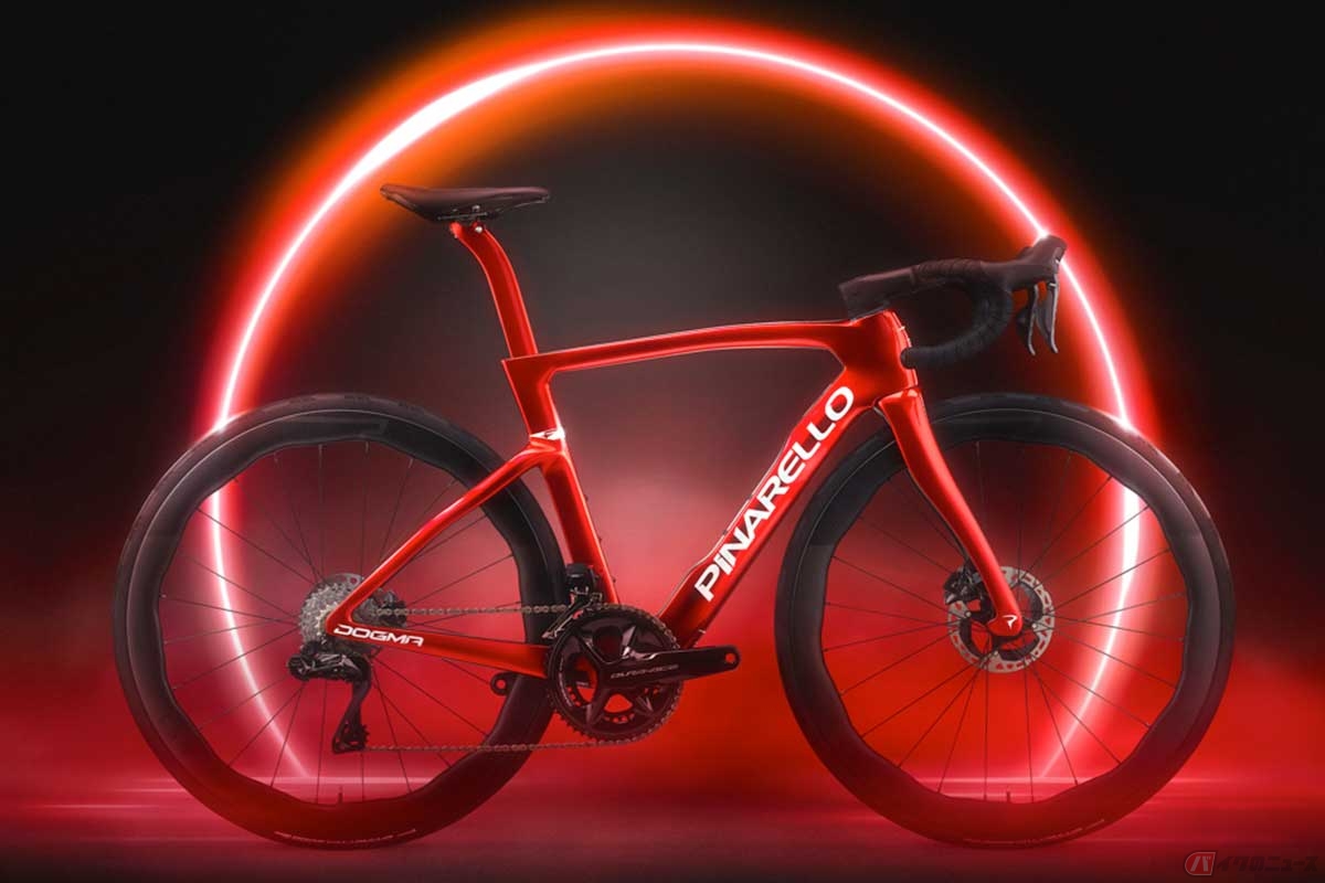 PINARELLO「DOGMA F」(2025年モデル)カラー:スターリーレッド。サイズ(cm):43/46.5/50/51.5/53/54/55/56/57.5/59.5/62