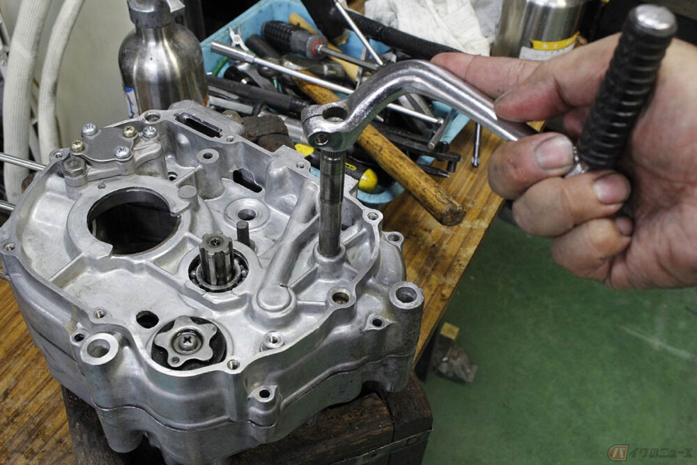 ホンダ「かもめカブ90」を念願の4速化!! 「ベンリィCS90」系パーツが