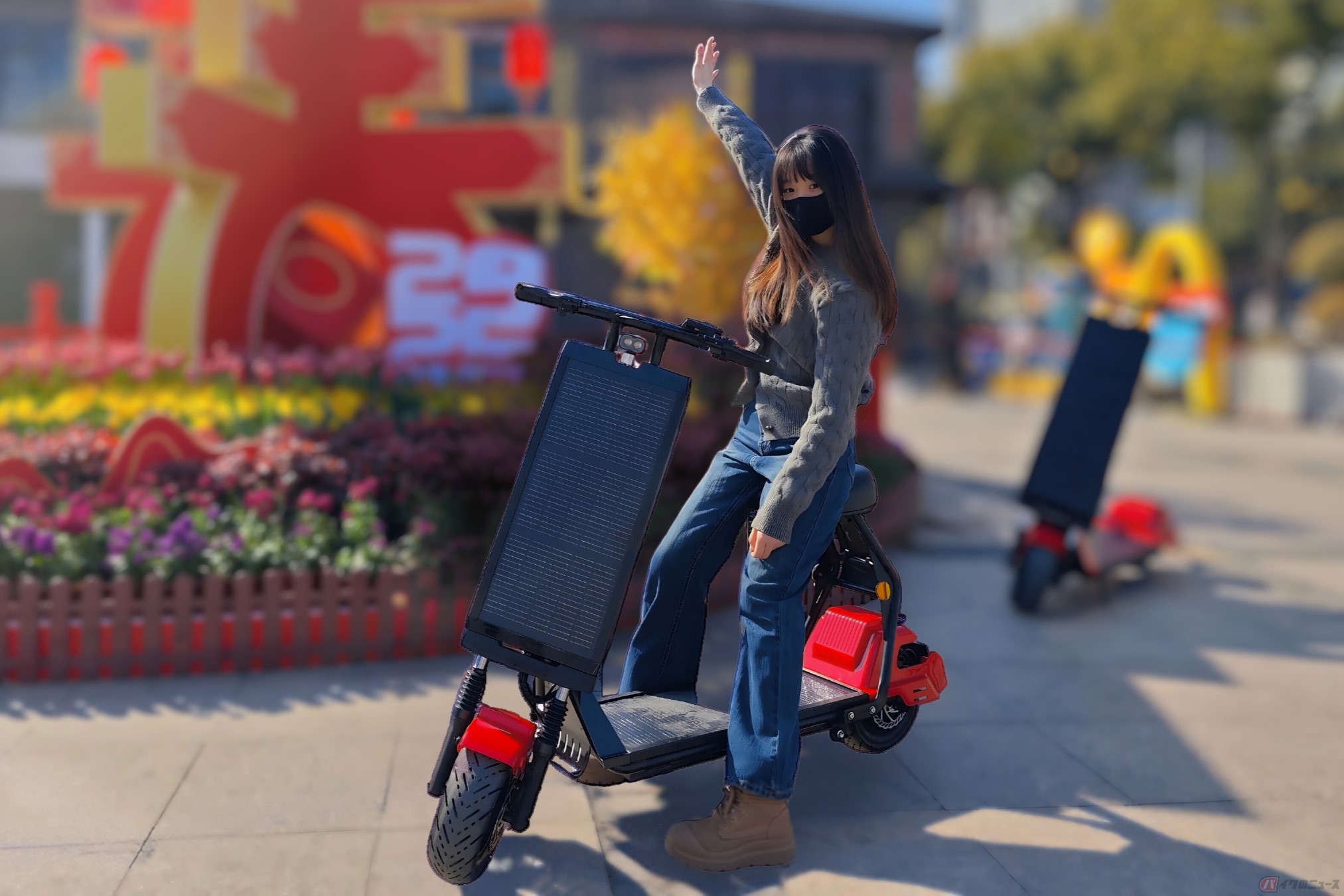 ソーラーパネル搭載で自己発電するマイクロモビリティ「HelioX」