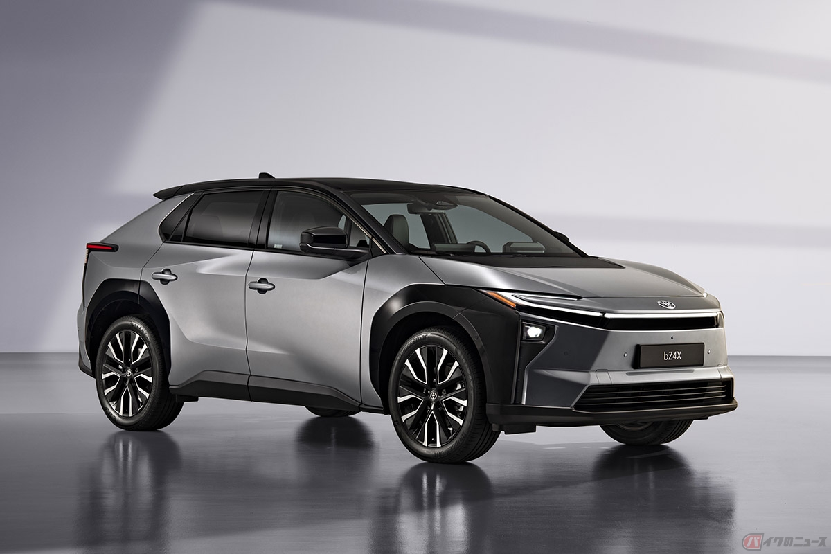 トヨタ「bZ4X」