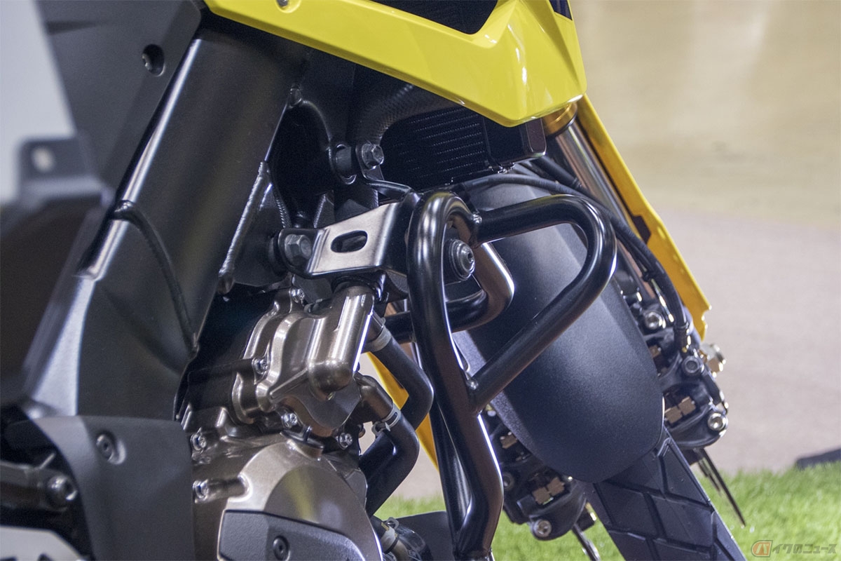 立ちゴケによるバイクへのダメージを減らすためには、保護パーツを取り付けることが効果的