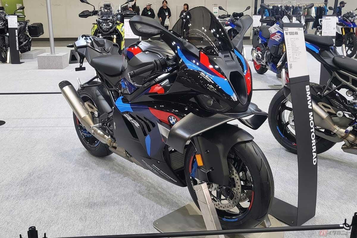 国内初披露されたBMW Motorrad新型「M 1000 RR」(大阪モーターサイクルショー2025)