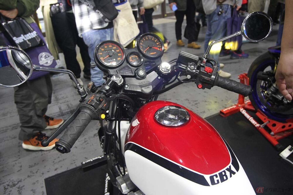 世界最小の乗れる「CBX400F」!? 忠実再現、「チービーX」と名付けられ