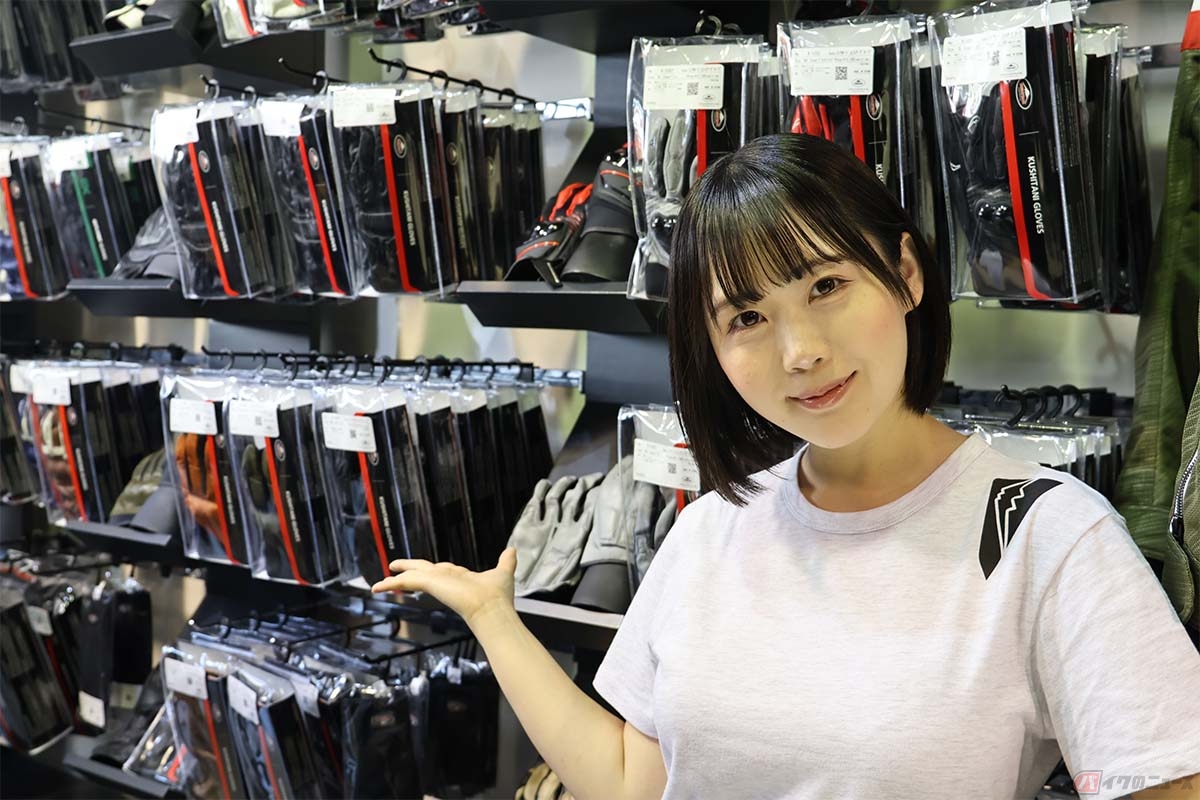 グローブには、オールシーズン用、冬用、夏用などの種類があり、それぞれ素材や機能が異なる