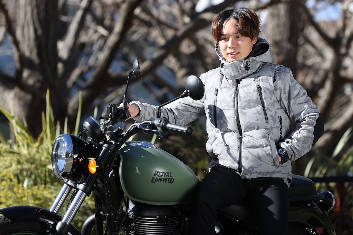 ロイヤルエンフィールド「メテオ350」と石塚健選手