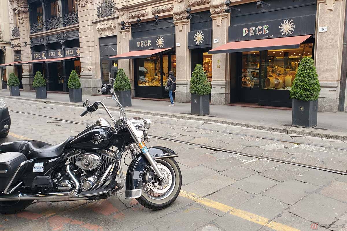 日本で登録されたバイクをそのまま海外に持ち出すためには、「一時輸入」という手続きを踏む必要がある