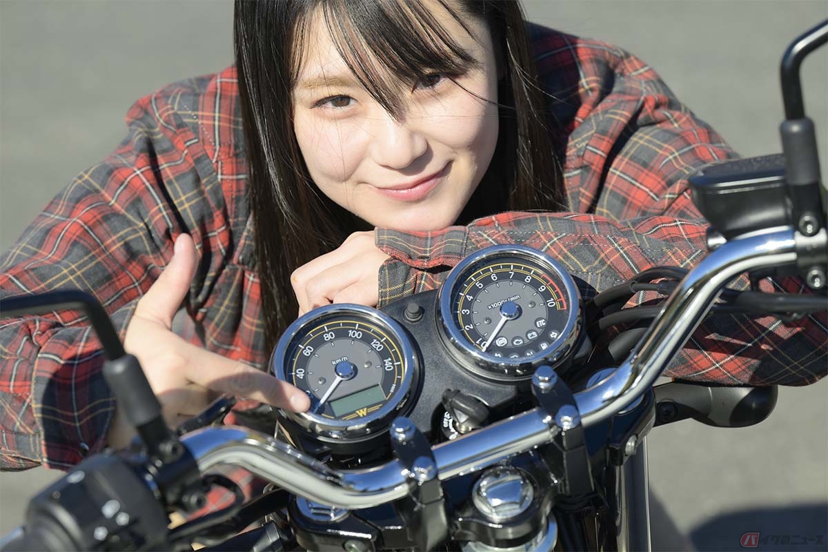 バイクのメーターには大別するとデジタルとアナログの2種類が存在。双方をかけ合わせたメーターも存在します